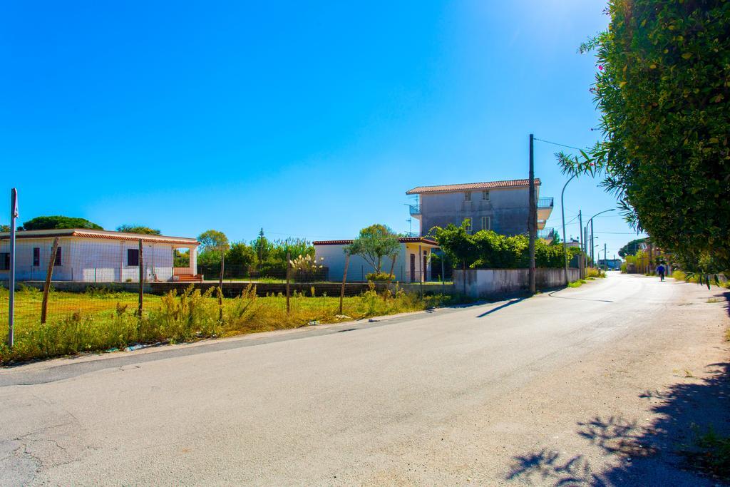 Villa Senza Pensieri Castel Volturno Exteriér fotografie